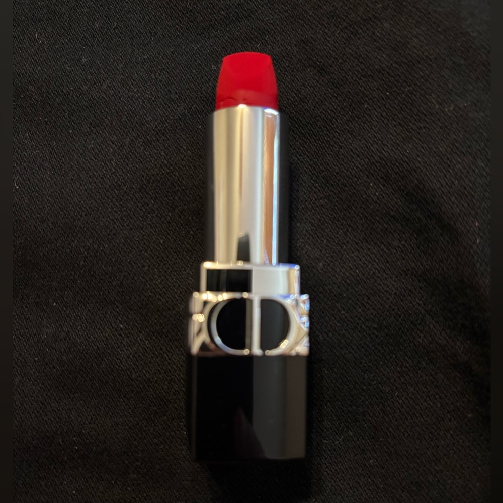 Rouge Dior Hydrating & Long-lasting lipstick - Velvet,Satin & New Veil Finishes